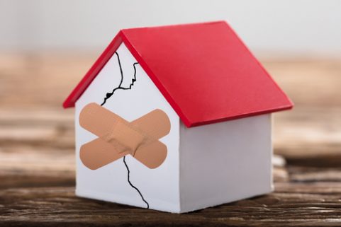 selling a structurally damaged house